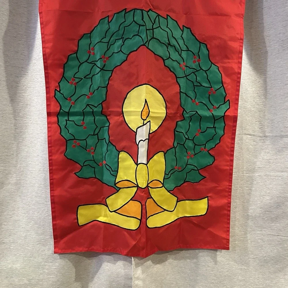 Pieced Christmas Flag W/ Wreath Candle Bow Holly Berries Red‎ 27